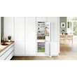 Bosch KIN86VFE0 Serie4 alulfagyasztós hűtőszerkény, 184+76 l nettó űrtartalom, VitaFresh XXL,NoFrost