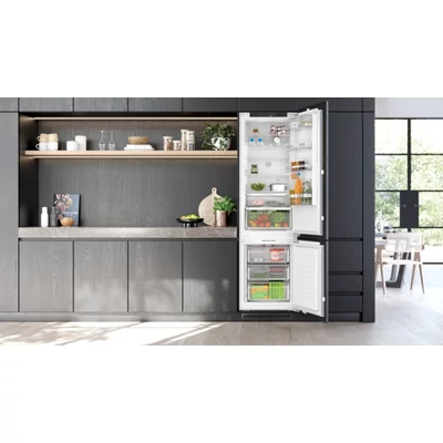 Bosch KIN96ADC0 Serie6 XL alulfagyasztós hűtőszerkény, NoFrost, 215+75 l nettó űrtartalom
