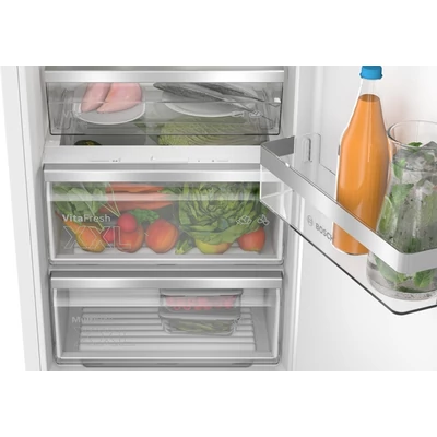 Bosch KIR81ADC0 Serie6 Beépíthető hűtő, SoftClose laposzsanér ,310l nettó űrtartalom, VitaFresh