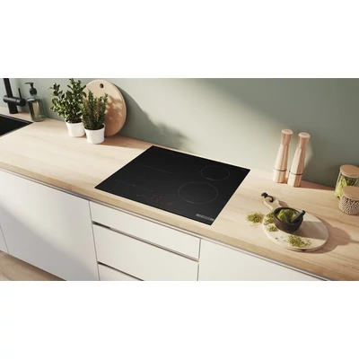 Bosch PVS61AHC1E Serie6 beépíthető indukciós főzőlap, Matt Design felület (karcálló), 2 összekapcsolható CombiInduction zóna 