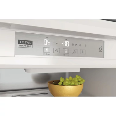 Whirlpool WHC18T574P  beépíthető hűtő-fagyasztó Total No Frost