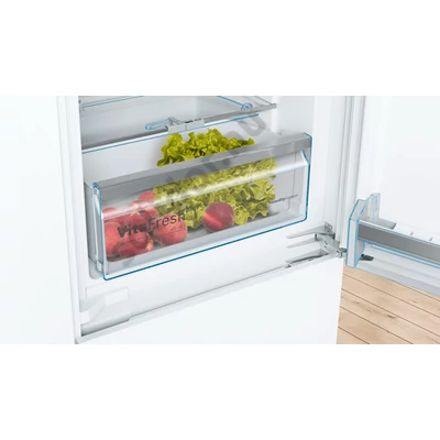 Bosch KIS87AFE0 Serie6 beépíthető alulfagyasztós hűtő LowFrost HydroFresh Box 209+61L 178cm